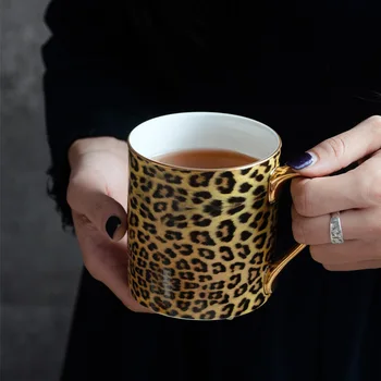 Lexury Леопардовый модел керамични офис чаши за пиене подарък на едро кафеена чаша чаени чаши със златна дръжка директна доставка на поръчка