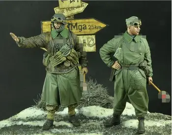 1/35 1942 войници щастлива играчка Смола Модел е Миниатюрен Комплект в разглобено Формата на Неокрашенный