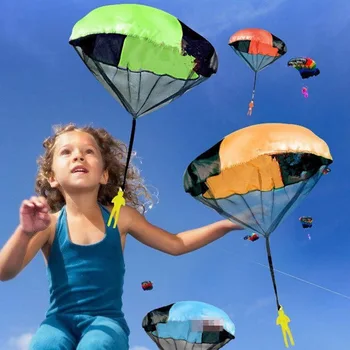 Ръчно Хвърляне на детски мини игри парашут играчка войник Спорт на открито Детски Образователни Играчки безплатна доставка